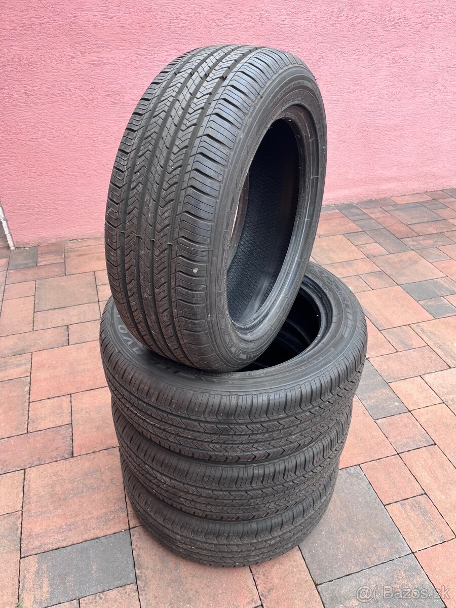 Predám Letné pneu Maxxis 215/55/17 - 94V
