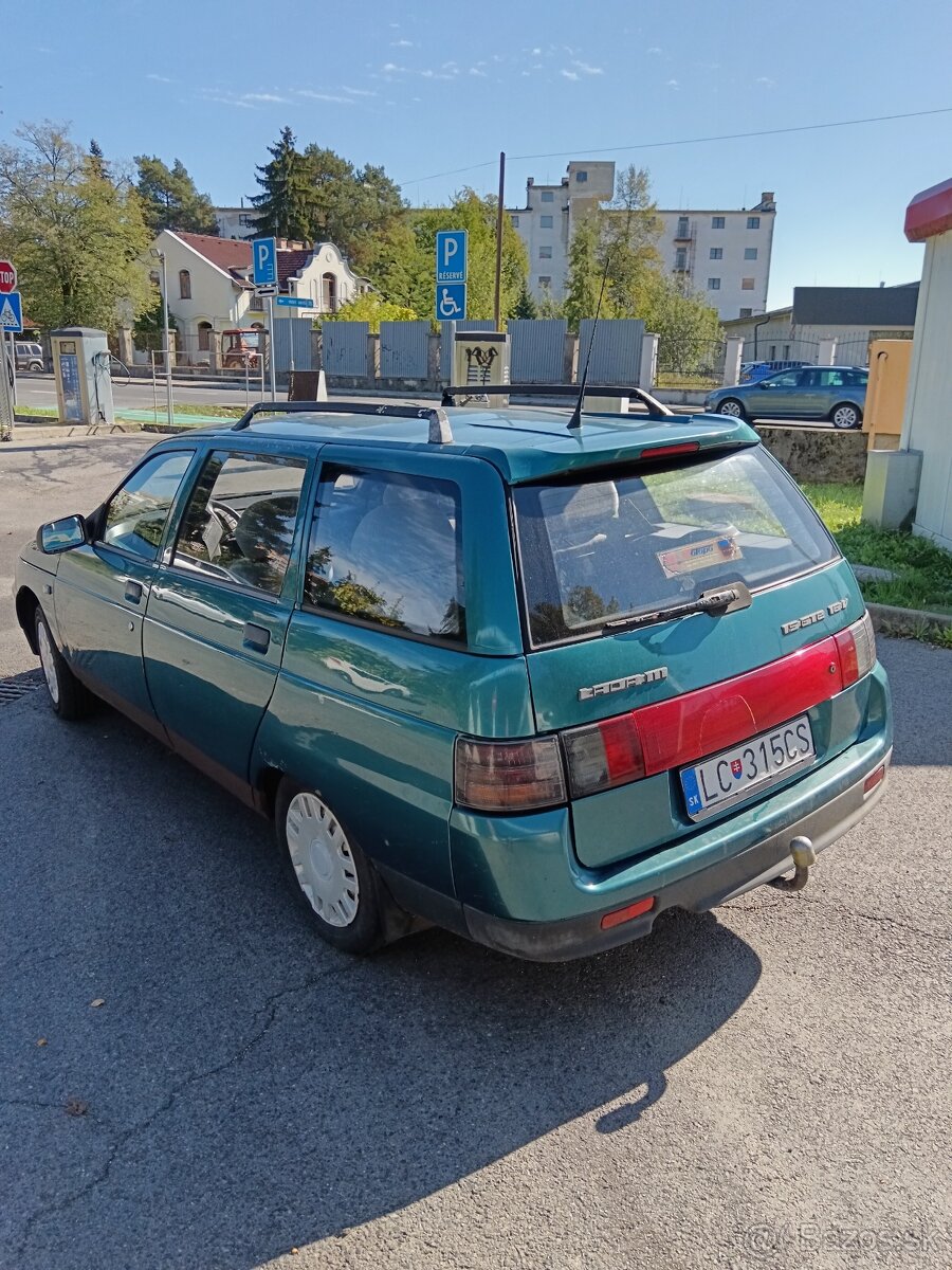 Lada 2111