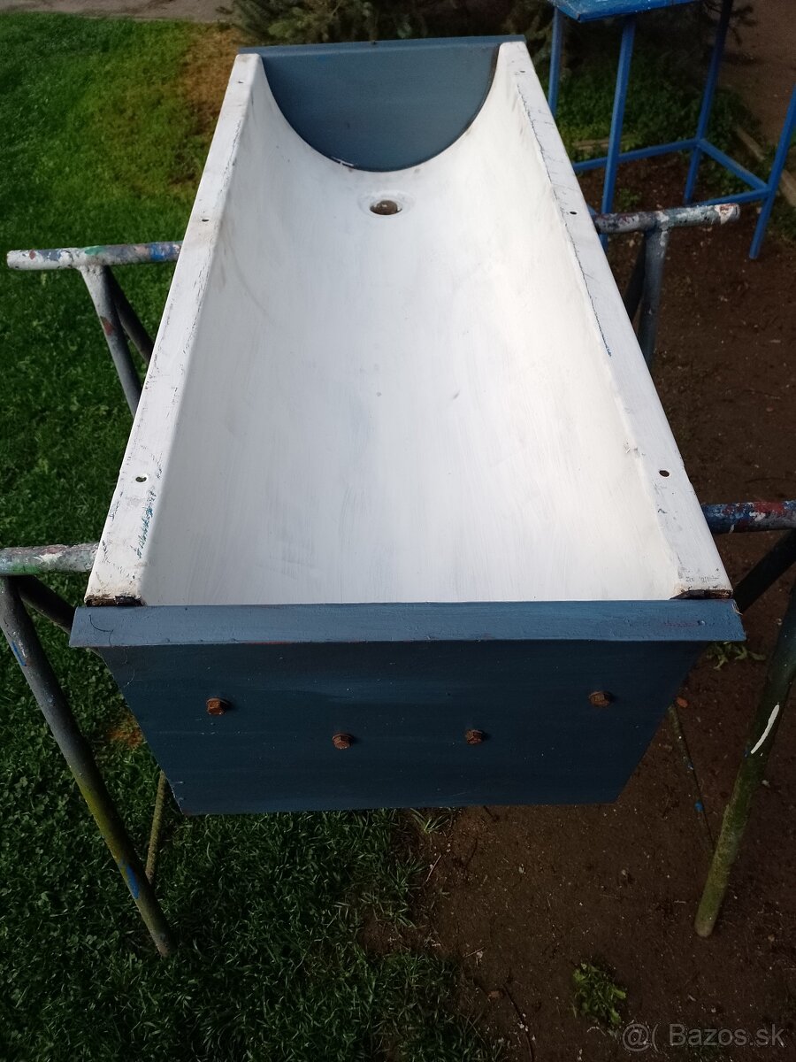 Žľab oceľový smaltovaný 100 x 43 x20 cm