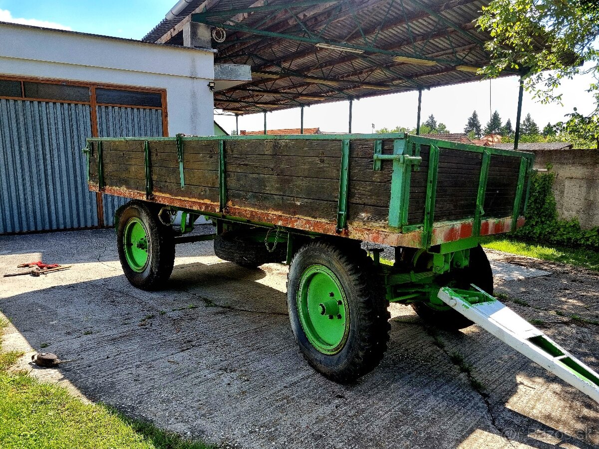 Vlečka za traktor