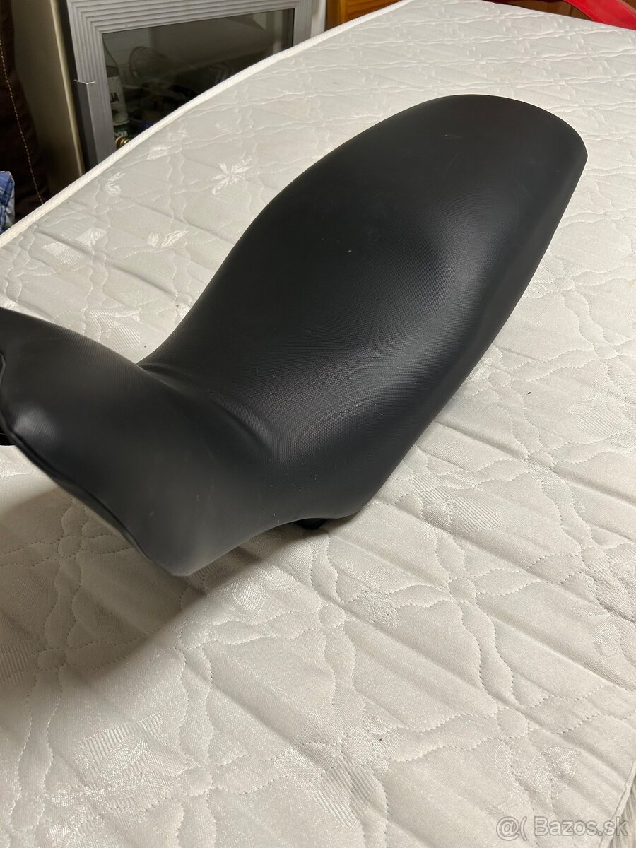 Predám sedadlo na GS 800