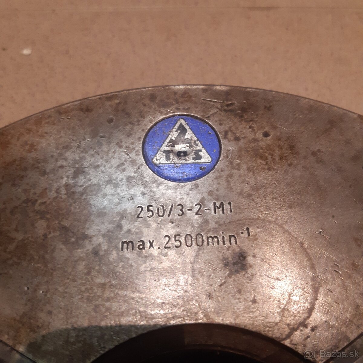 Univerzala TOS 250