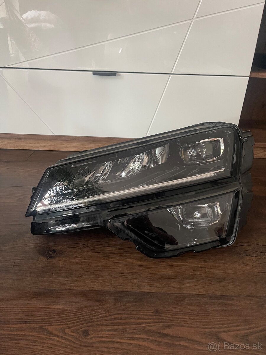 Svetlo Škoda Karoq Full LED