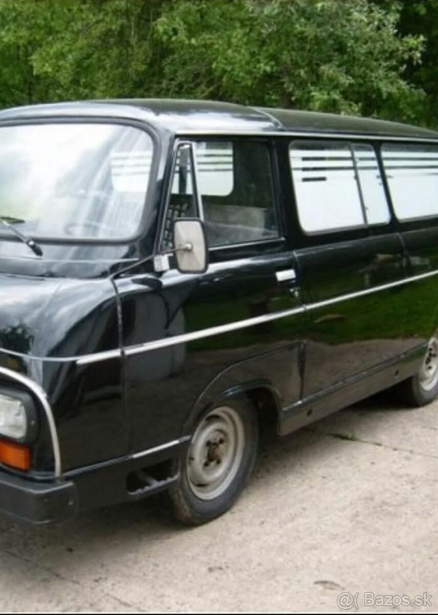 Škoda 1203 pohrebak