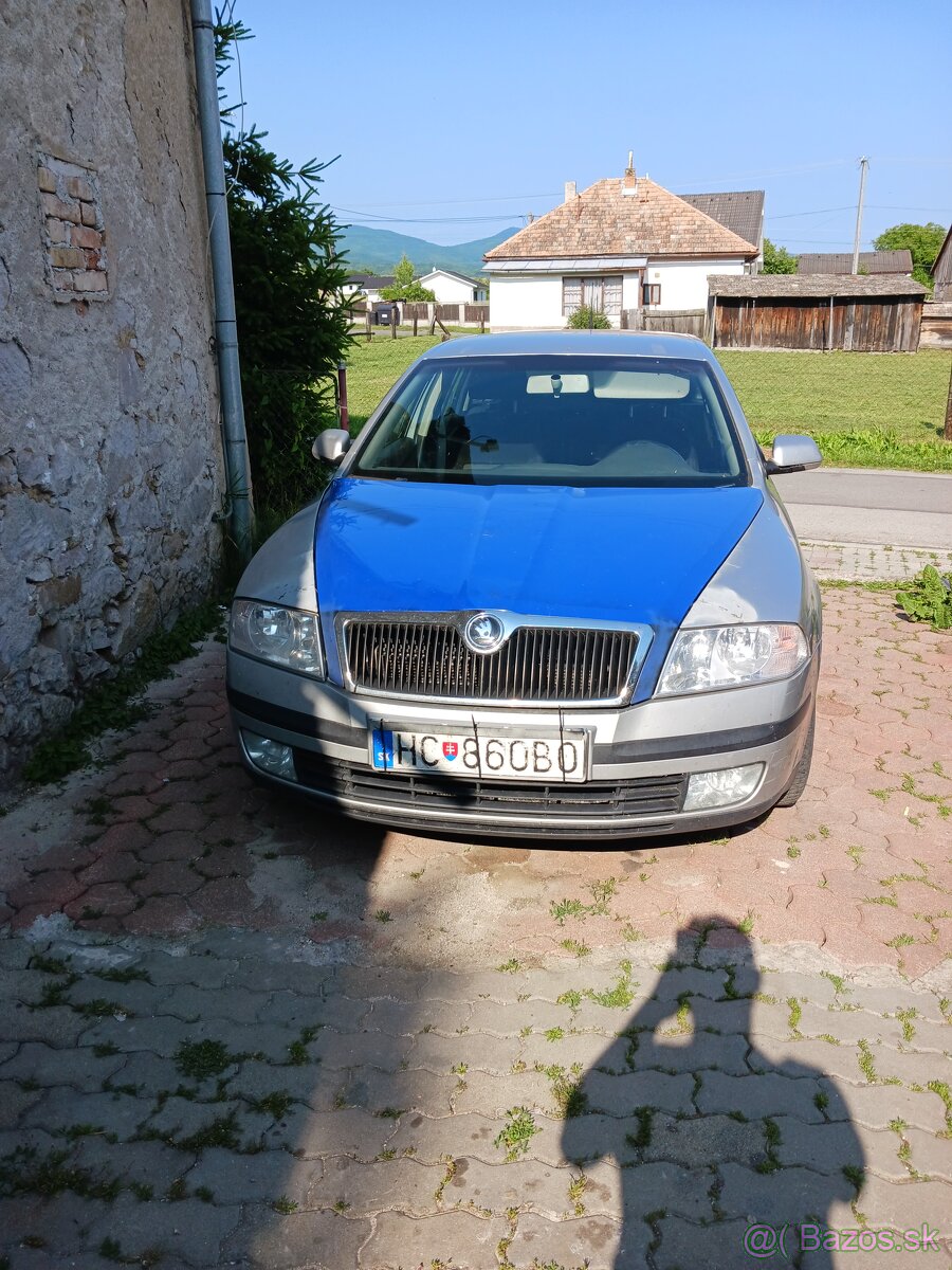 Oktavia 2