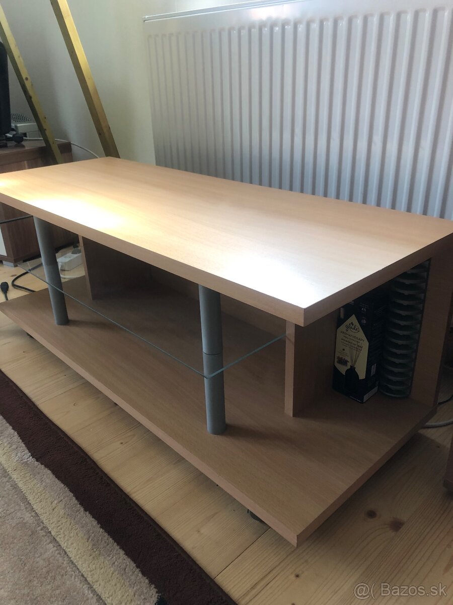 Stolík pod TV znížená cena