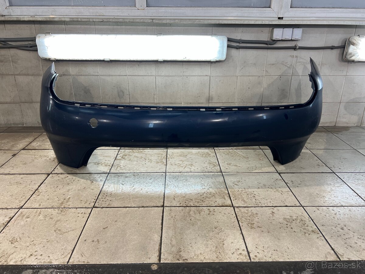 Zadný nárazník Audi A4 B8
