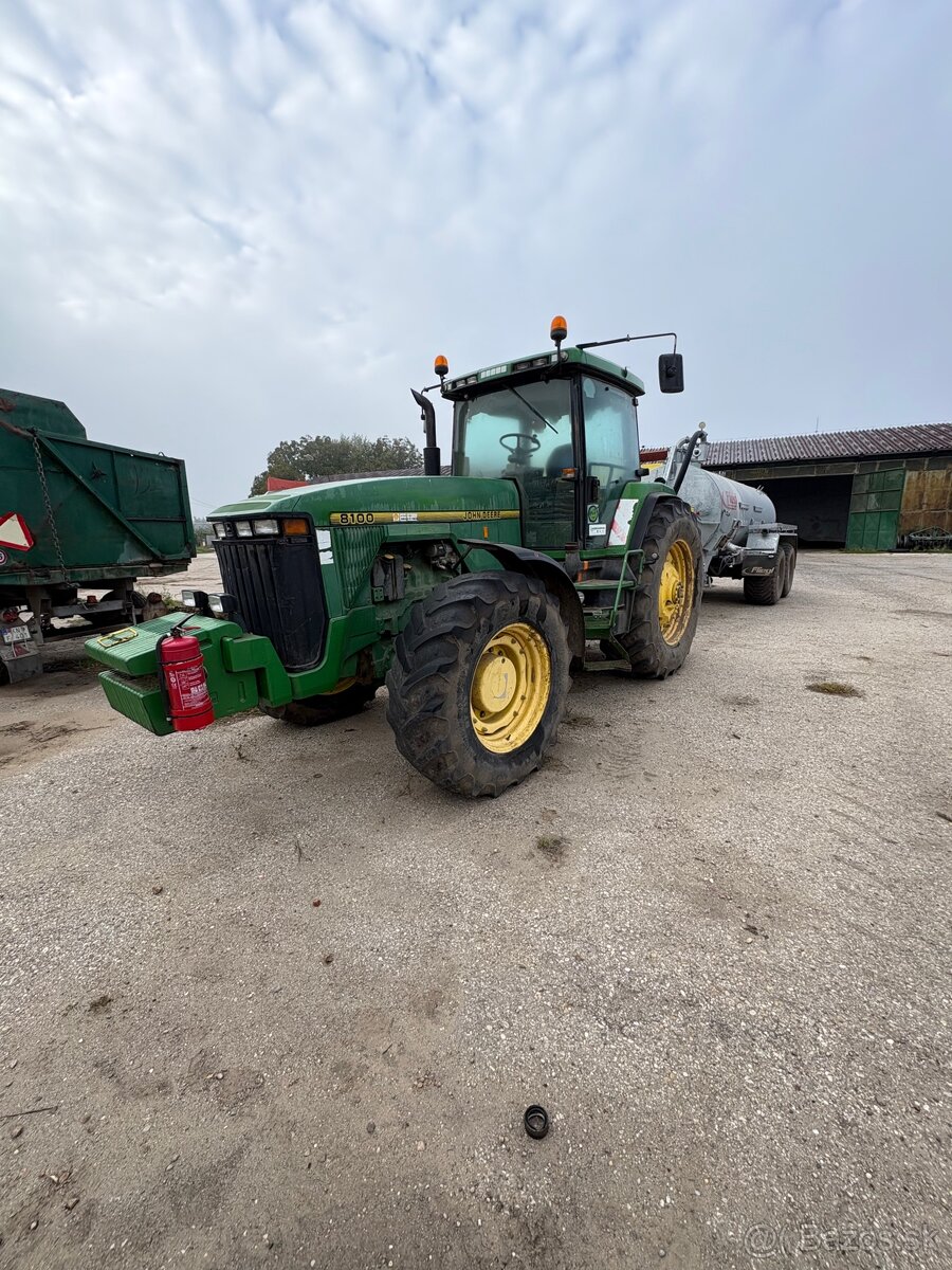John Deere 8100
