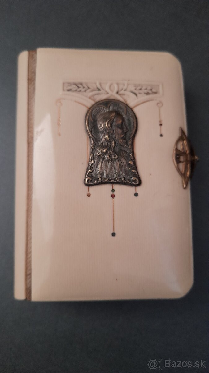 Starý vreckový modlitebný spevník 1896, svietnik