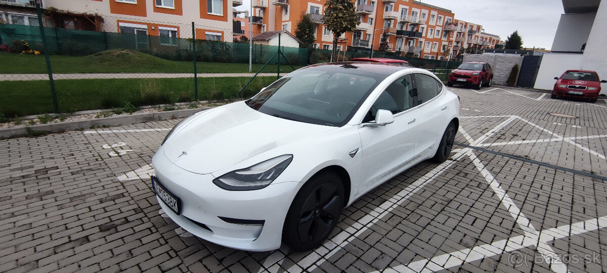 Tesla model 3