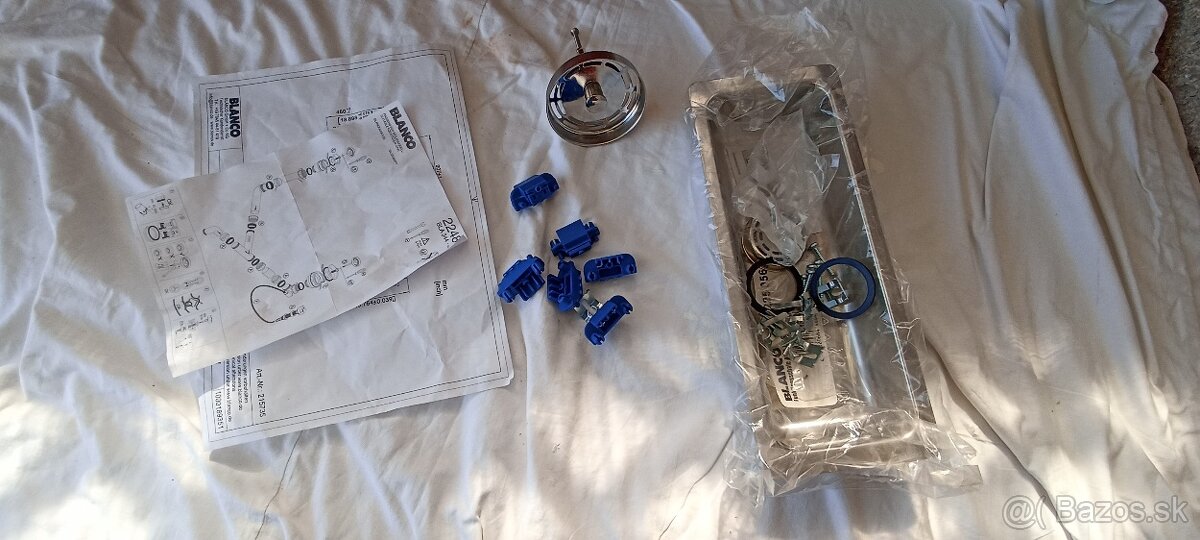 Predam cisto novi dres