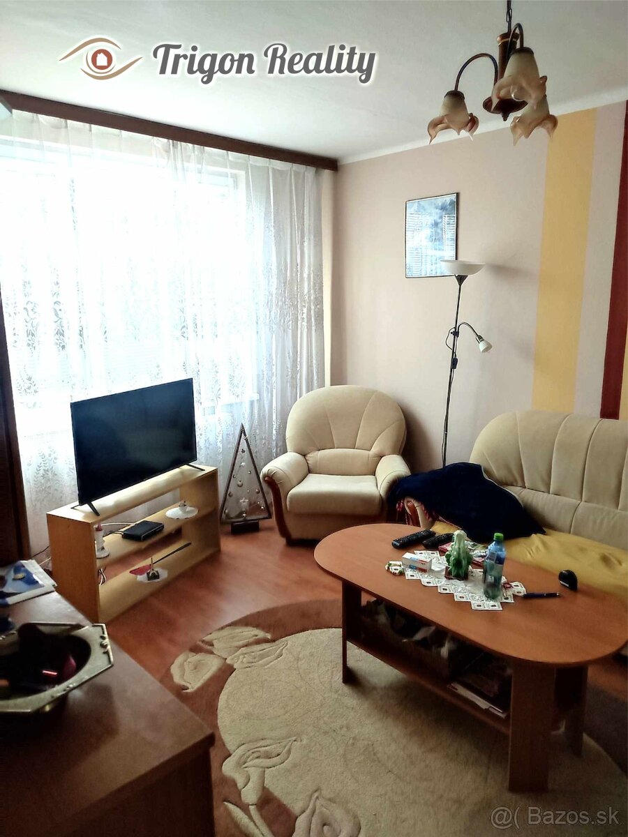 5 IZBOVÝ RODINNÝ DOM s garážou – NOVÁ STRÁŽ