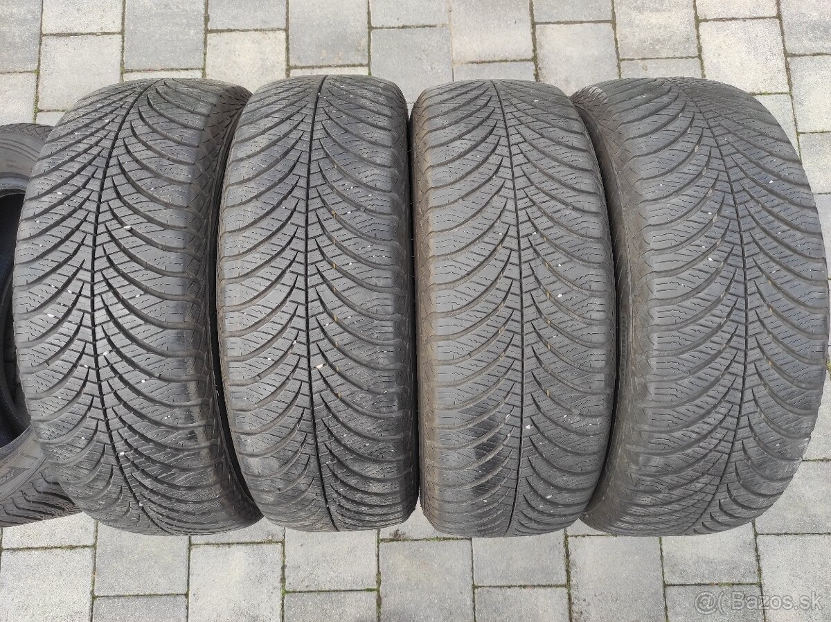 Celoročné pneu 185/60R15 Goodyear 4ks