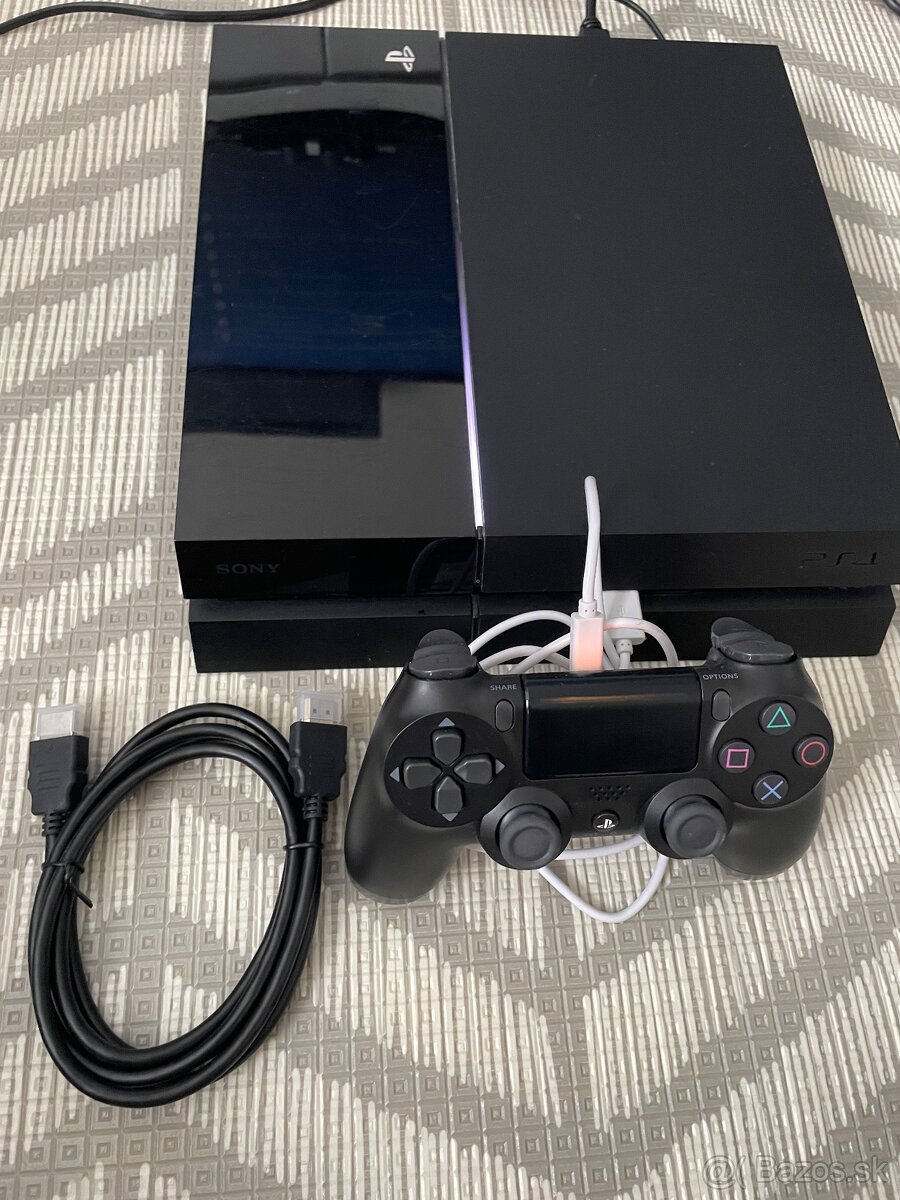 SONY PlayStation 4 - 500GB Black CUH-1116A