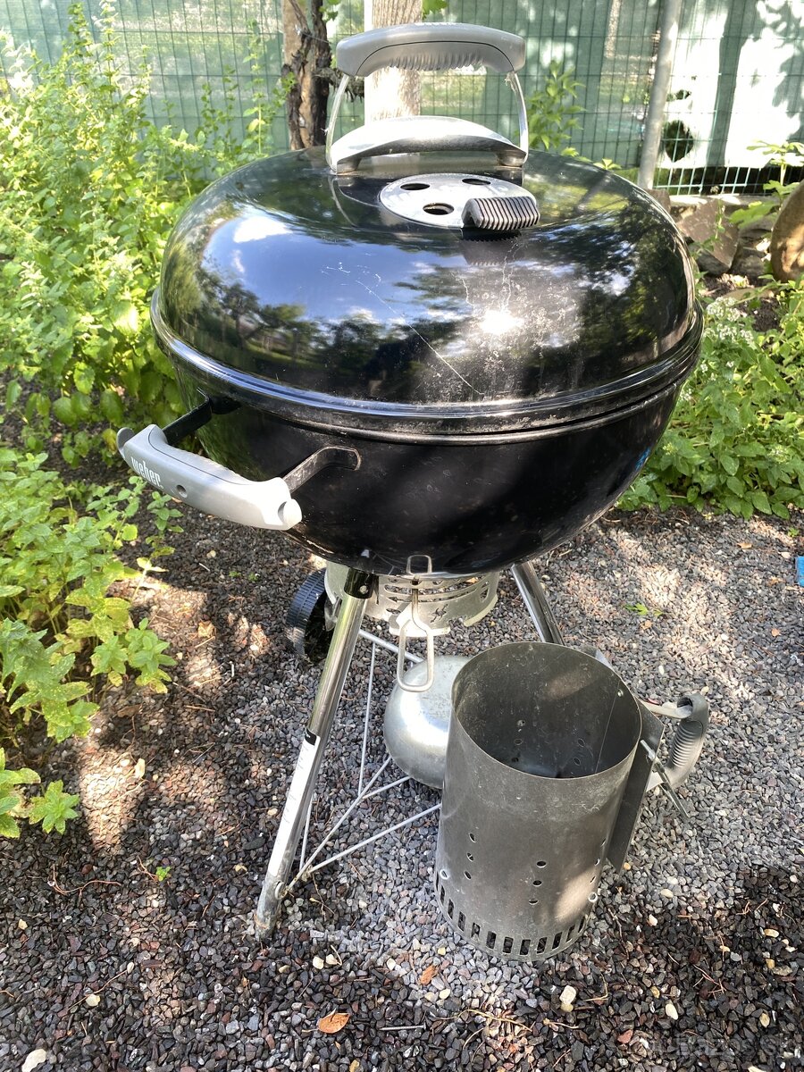 Predám WEBER gril 46 cm + príslušenstvo