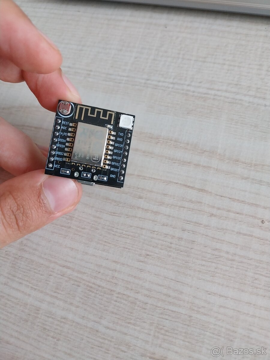 Predám WiFi vývojový modul ESP12-F + shield