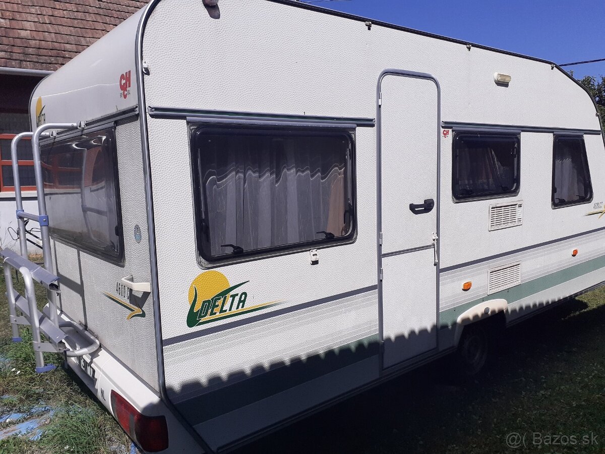 Karavan Delta 463D v dobrom stave, s veľkou markízou + strie