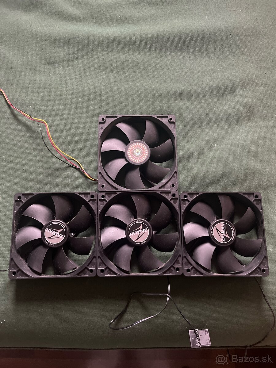 4 ks ventilatorov čierne 120mm