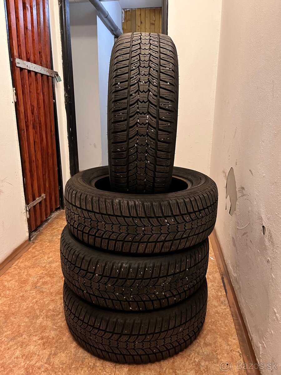 Zimné pneu. 215/60r16 SAVA