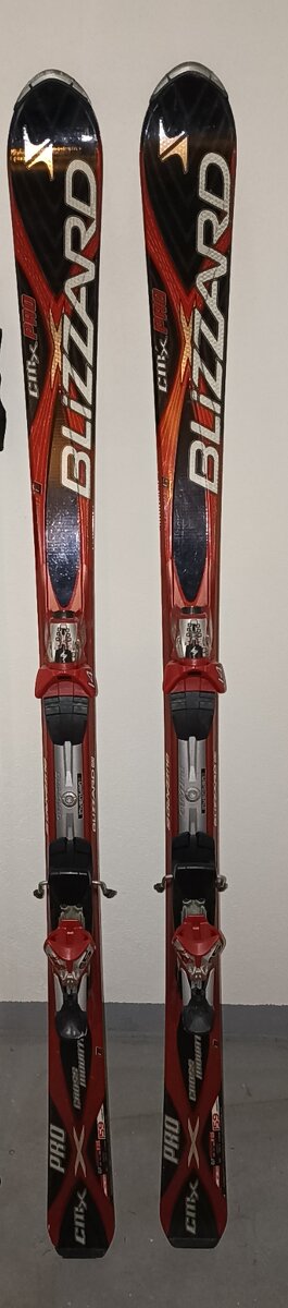 Predám lyže blizzard