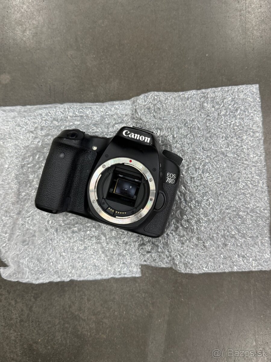 Zrkadlovka Cannon EOS 70D