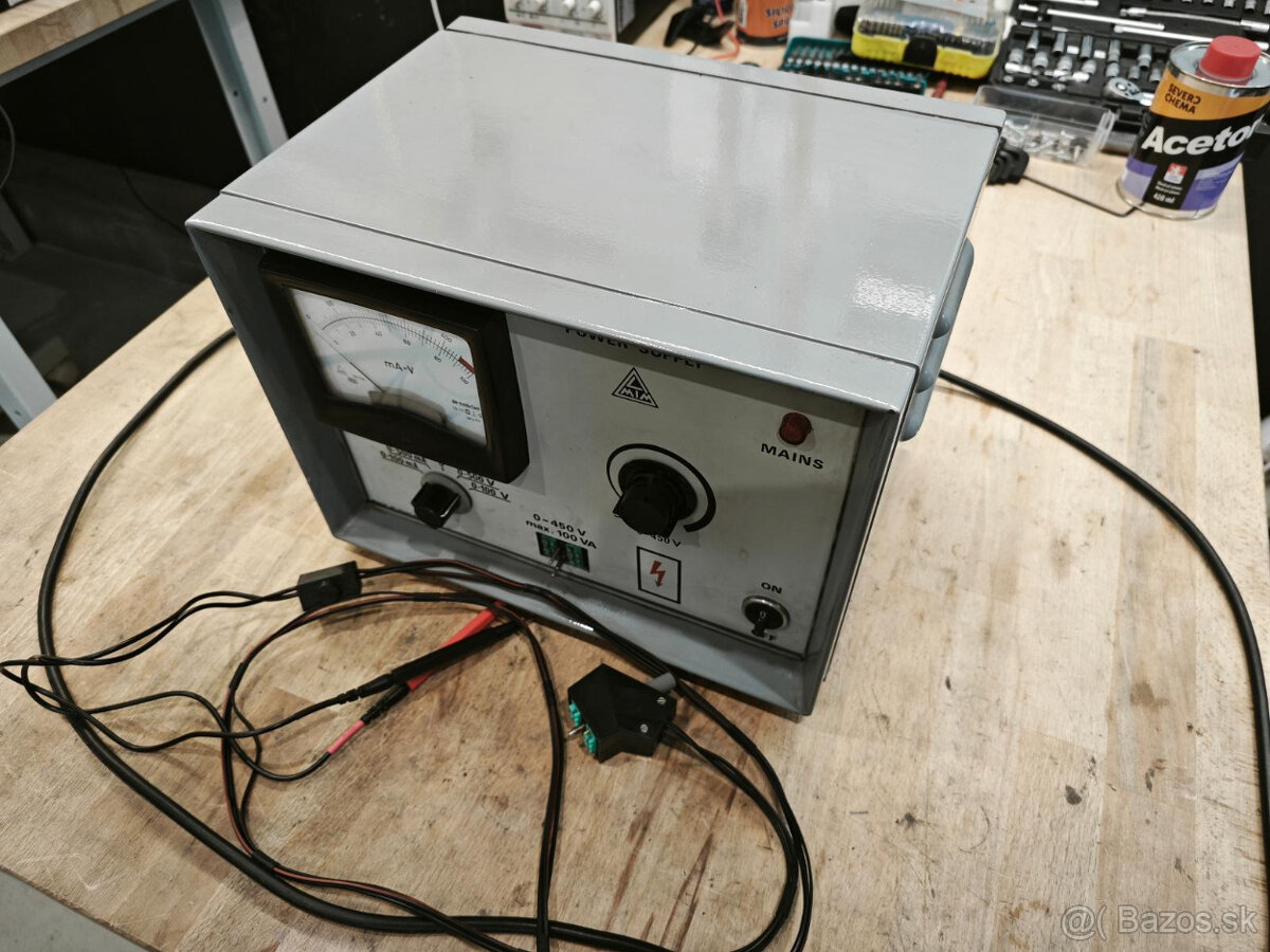 Laboratórny zdroj napájania do 450 V DC