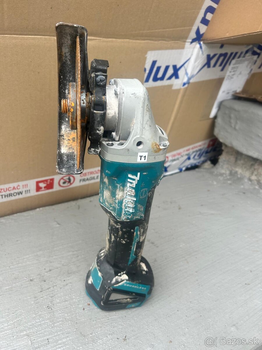 Makita 5