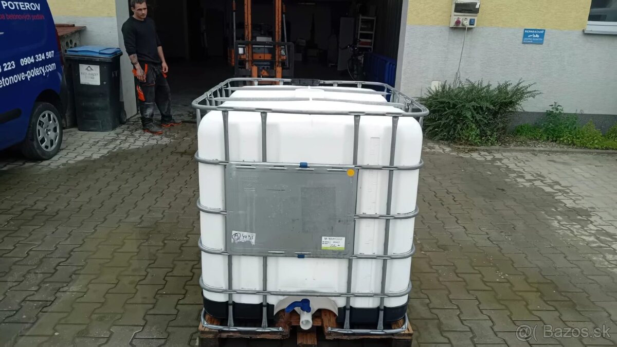 Predám IBC nádobu 1000 l nadobu