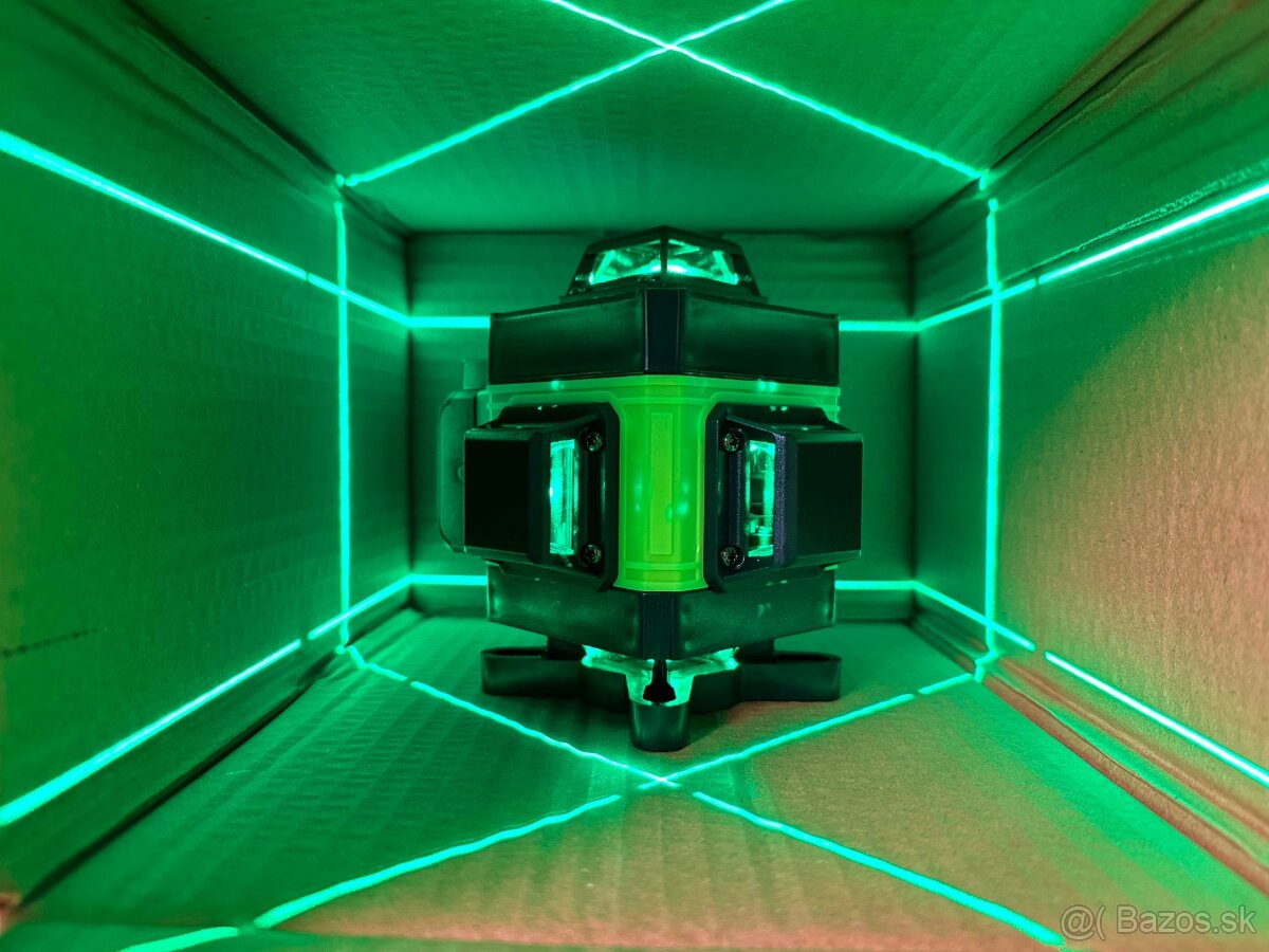 4D samonivelačný laser 16L 360° zelený lúč 2x batéria