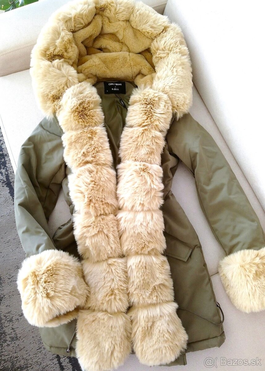 Nádherná dámska zimná vojenská bunda s veľkou kožušinou