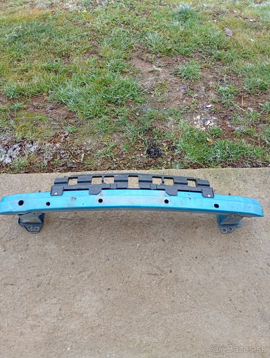 Výstuha predného nárazníka Opel Meriva a