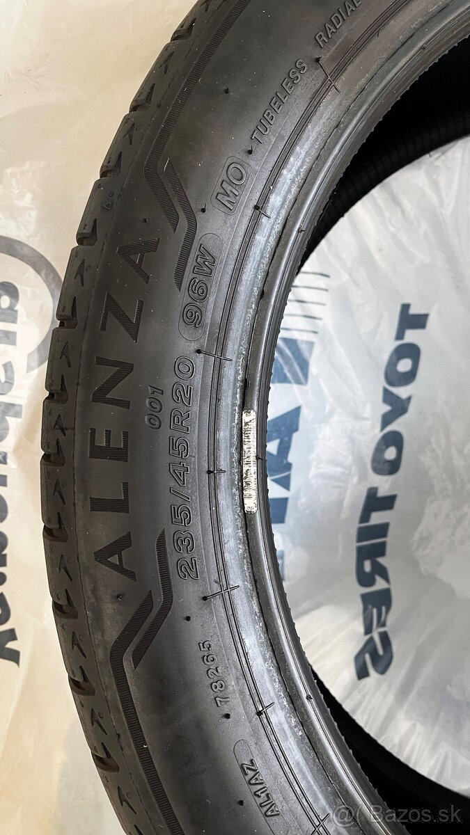Bridgestone Alenza 001 235/45 R20 96W