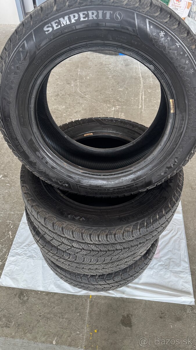 Predám zimné pneumatiky 205/65/R16C
