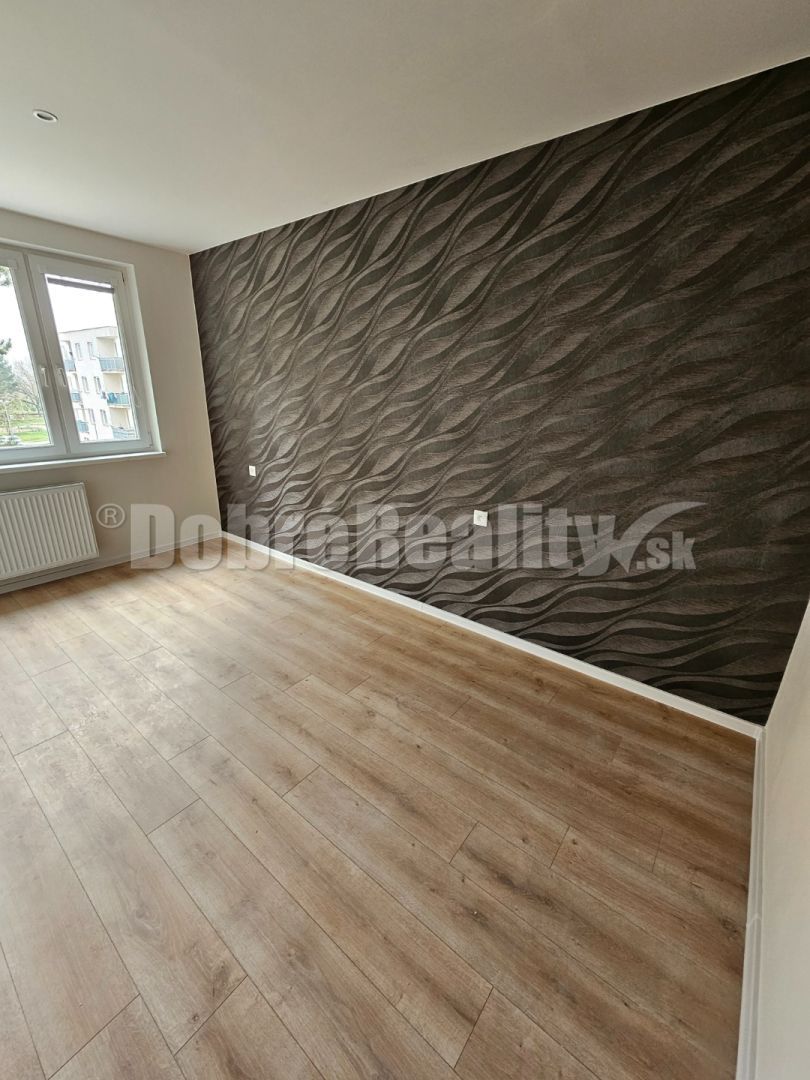AKTUALNY ZREKONŠTRUOVANÝ 3 IZBOVÝ BYT PRIEVIDZA