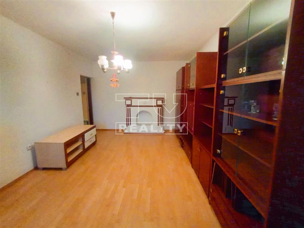 ZNÍŽENÁ CENA  
Na predaj rodinný dom v obci Kovarce...