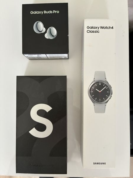 Samsung Galaxy S22 Ultra 5G 128 GB+Buds+Watch4