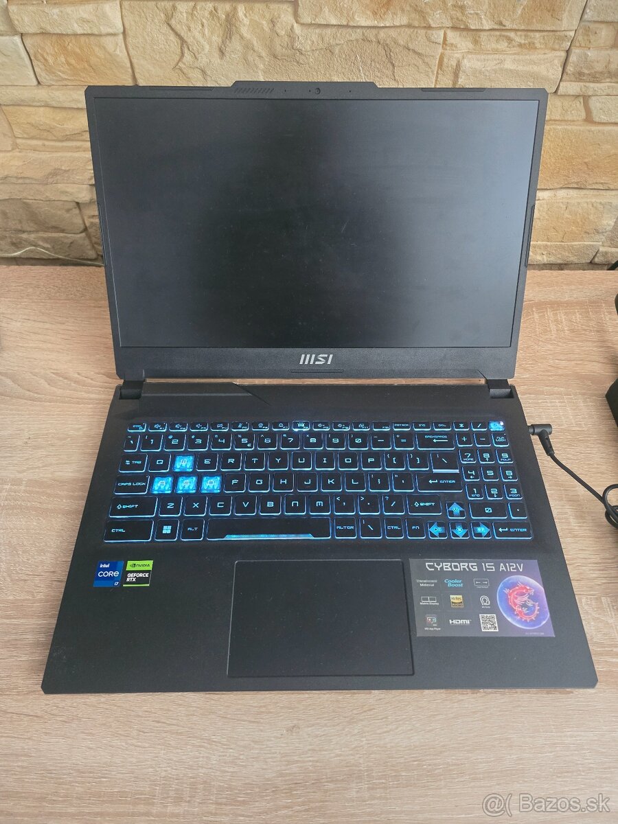 MSI Cyborg 15 i7 12th/RTX 4050 6GB/16GB/512GB
