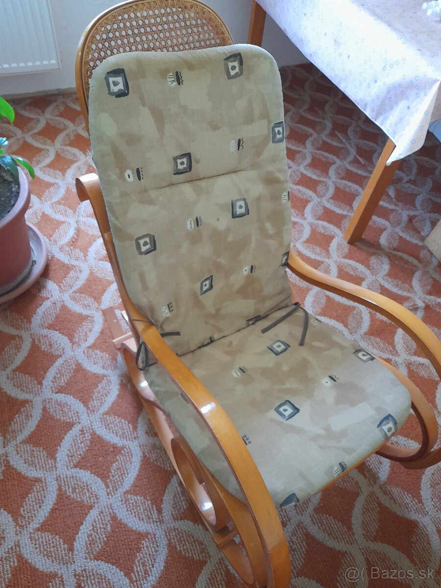 Predám hojdacie kreslo