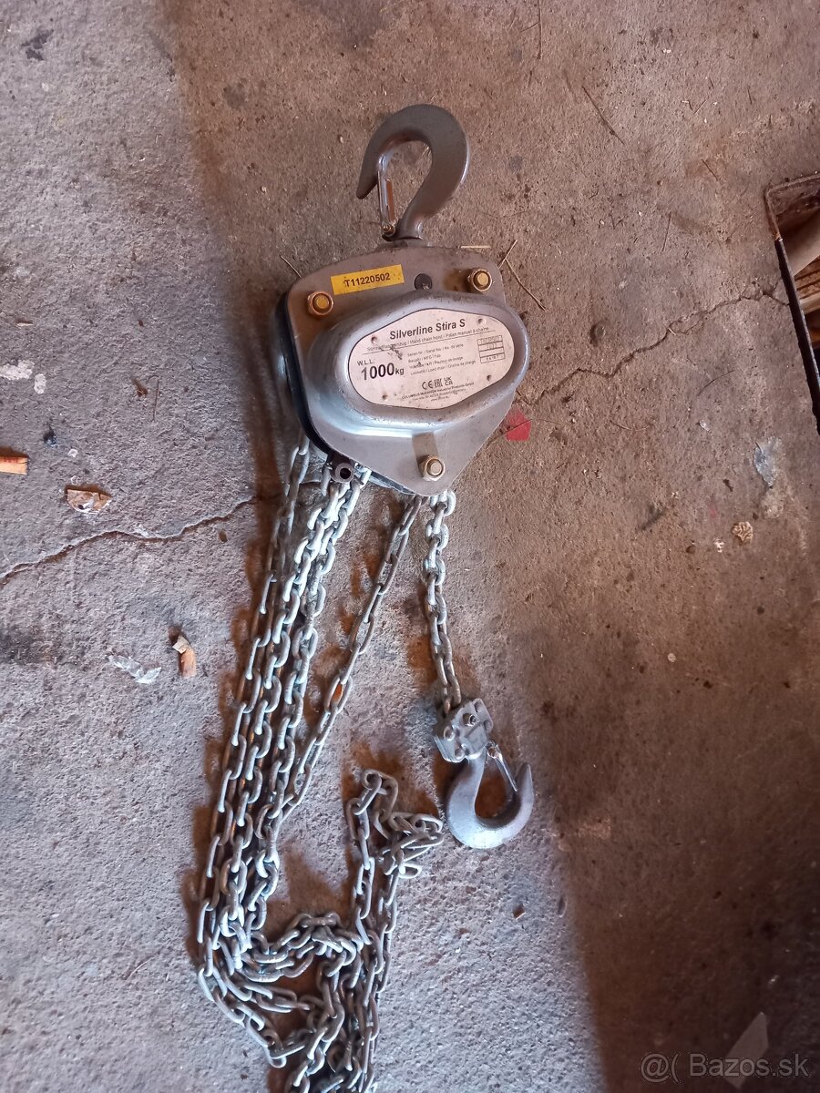 Hupcuk,kladkostroj 1000kg,zavitove tyce 24ky