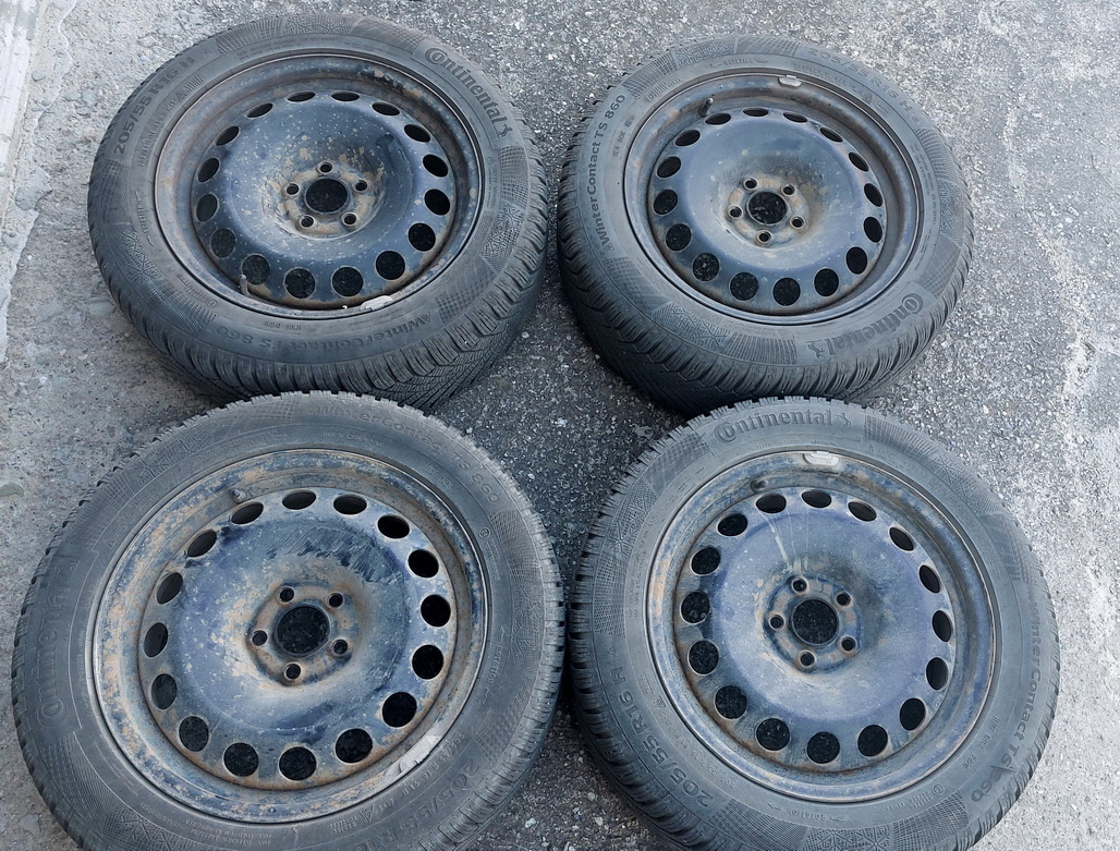 Zimné pneu Continental 205/55 R16 - plech. disky