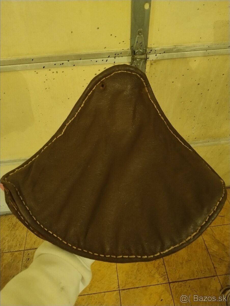 Predám sedačku na ČZ 175 predvojnová, 125b, 98
