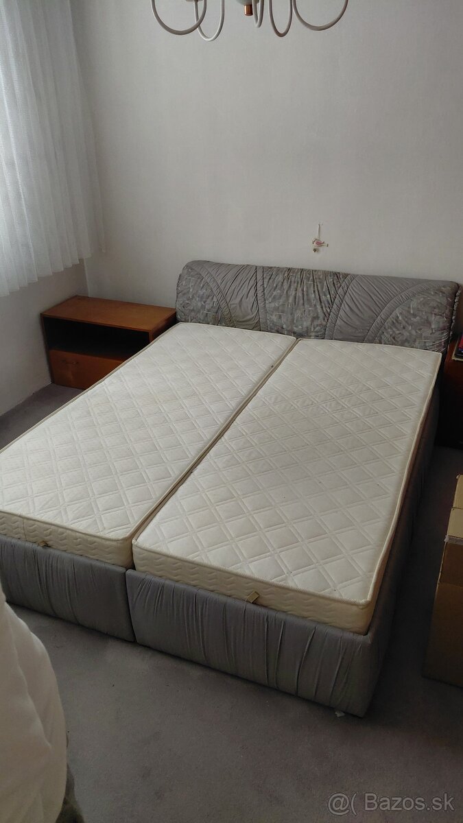 Manželská posteľ 160 x 200 s matracmi a uložným priestorom