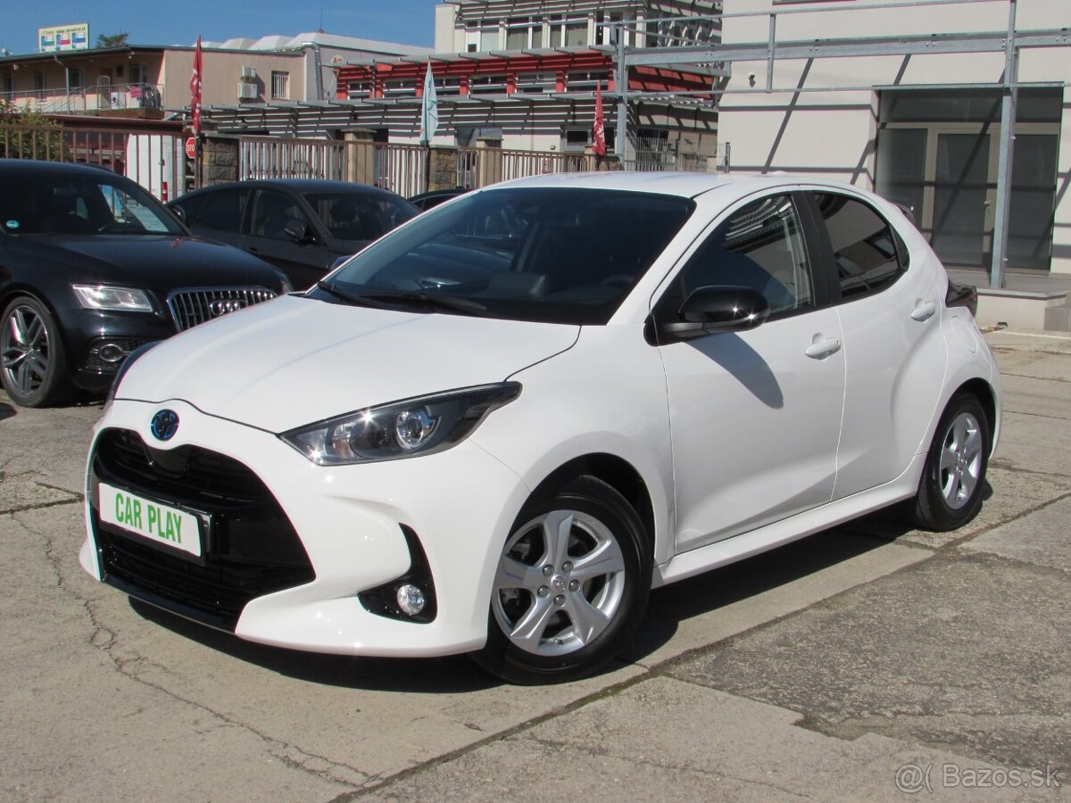 Toyota Yaris 1.5 HYBRID - NOVÝ SERVIS + KONTROLA HEV systému