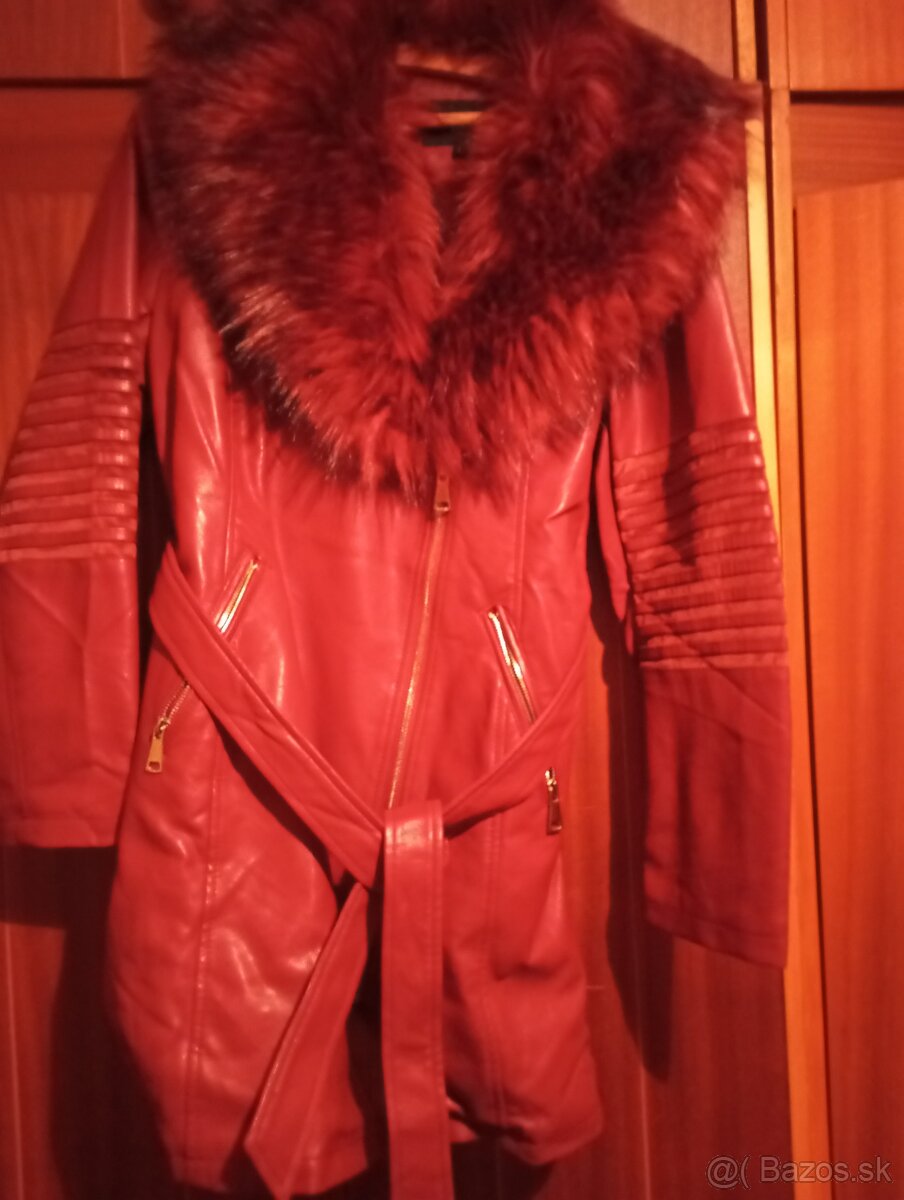 Dámsky kožený kabatik