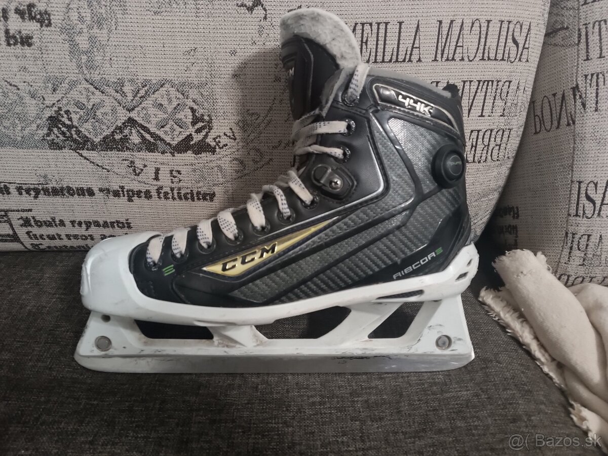 Brankárske korčule