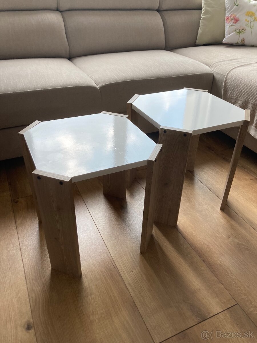 Konferenčný stolík