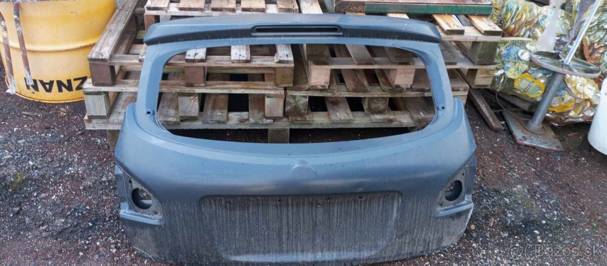 Predam dvere na NISSAN QASHQAI oe:K0100BR0MB nove nepouzite