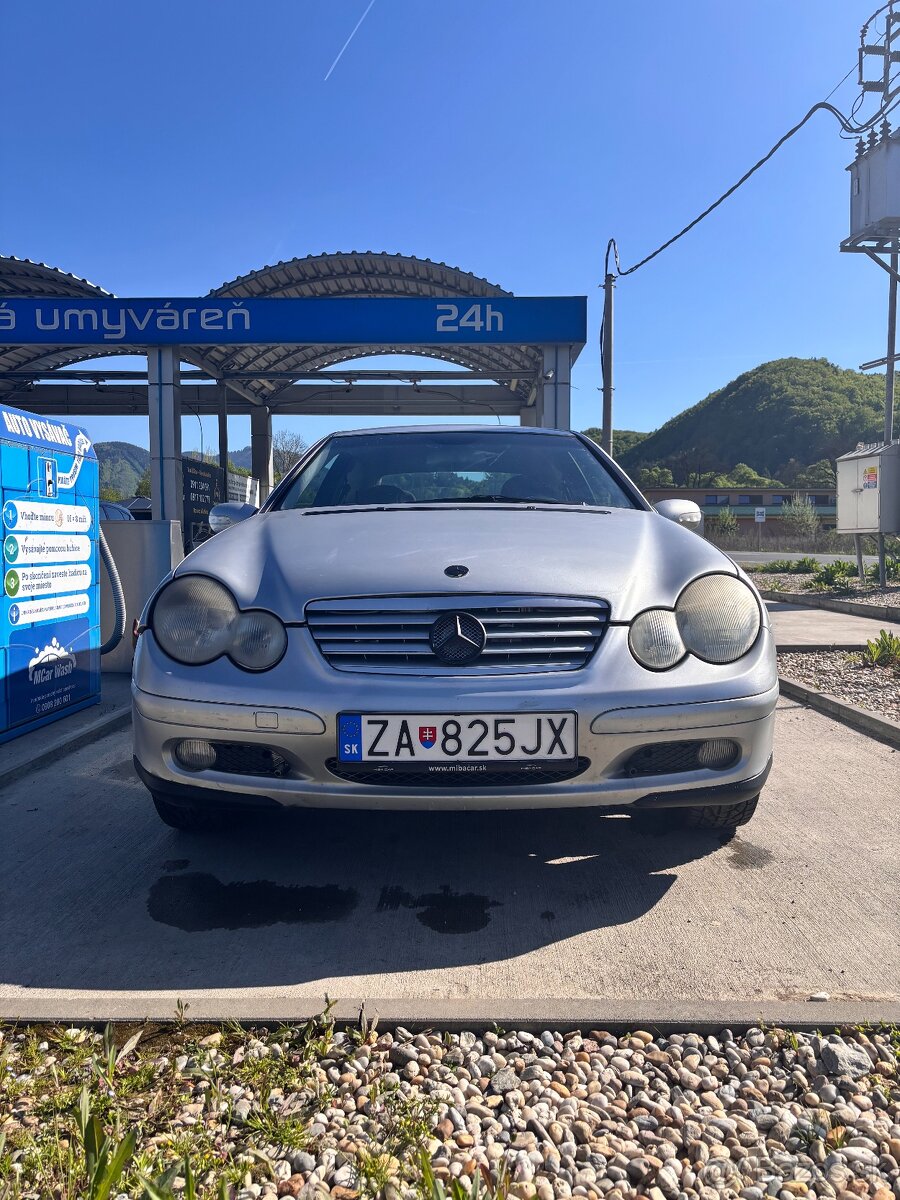 Mercedes-Benz C180