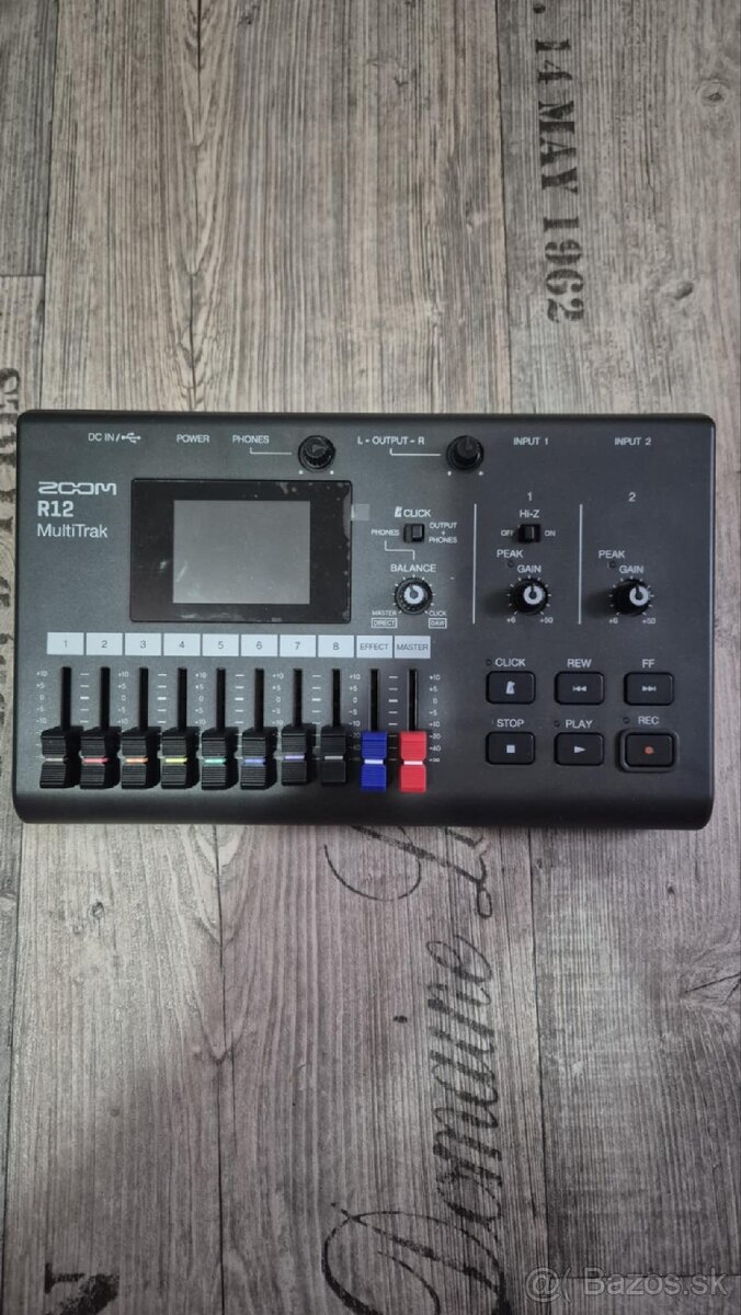Zoom R12 Viacstopové kompaktné štúdio