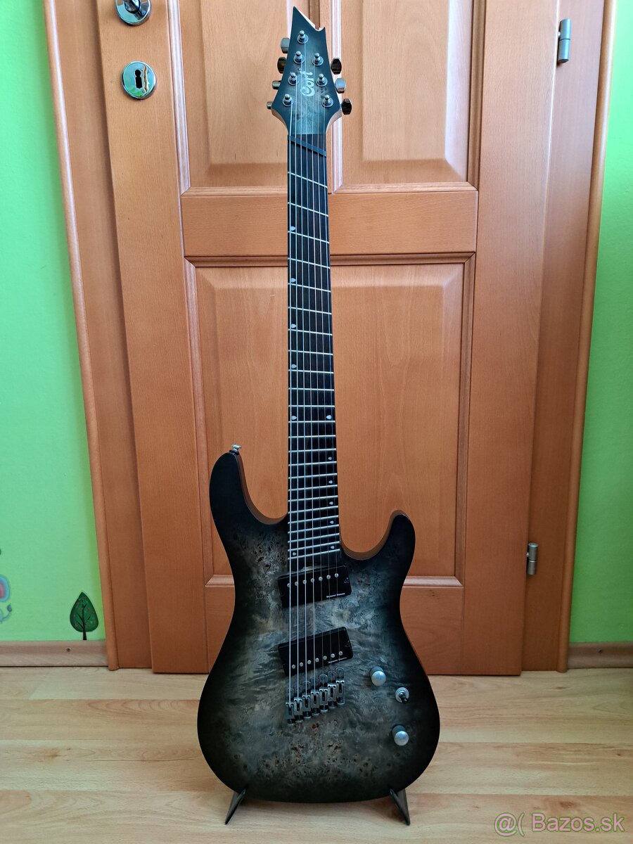 Gitara Cort